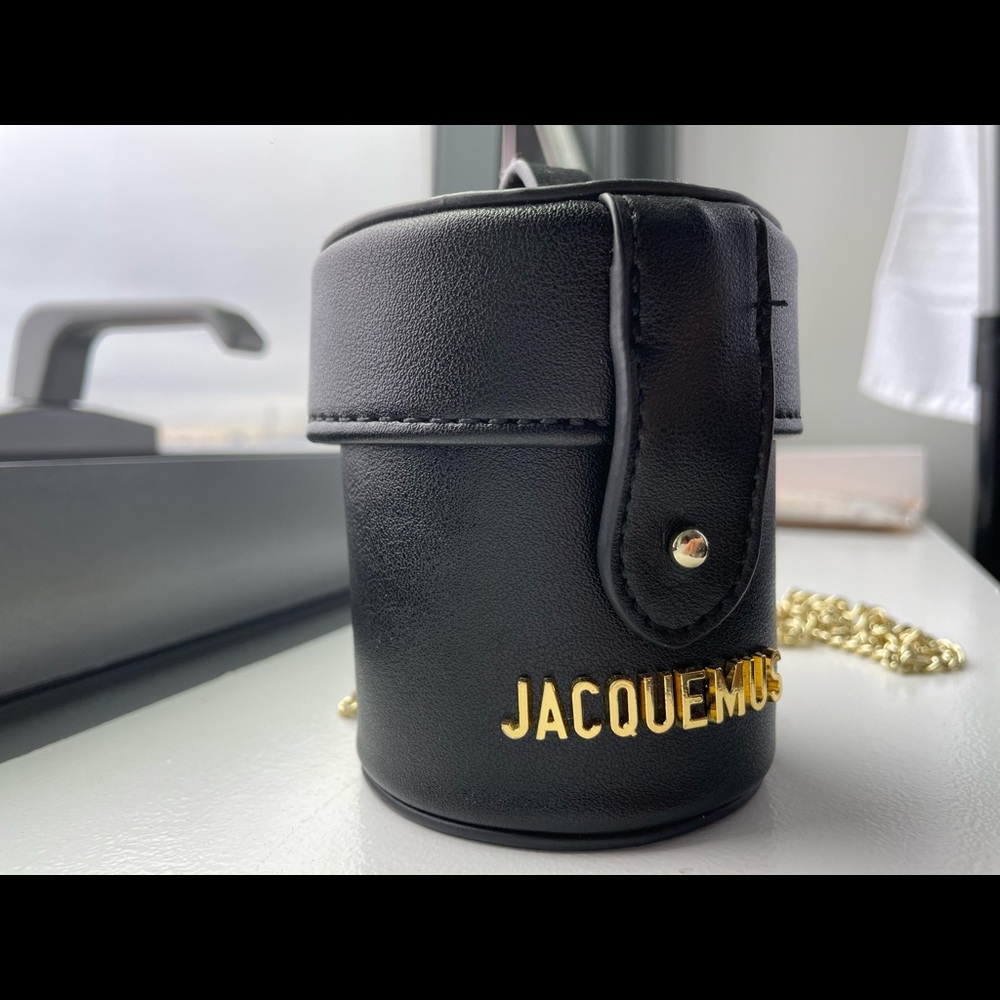 Jacquemus mini leather bucket bag